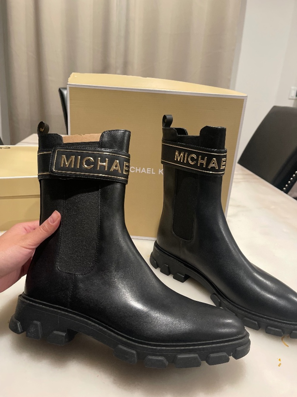 Michael kors black boots new size 10